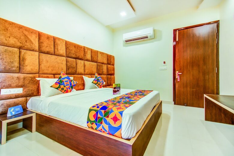 Fabhotel Nayyar Inn