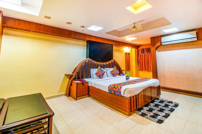 Fabhotel Palash Residency