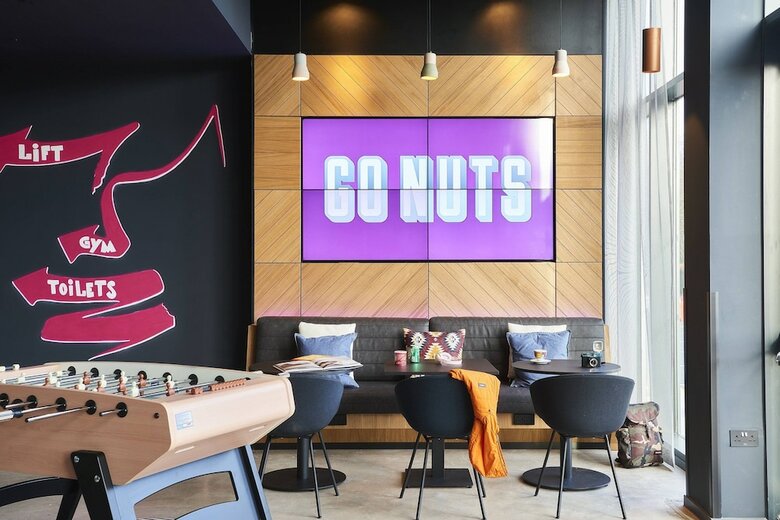 Hotel Moxy Birmingham Nec