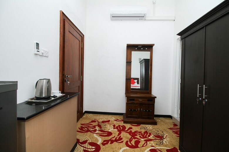 Oyo 417 The Kenrish Hotel