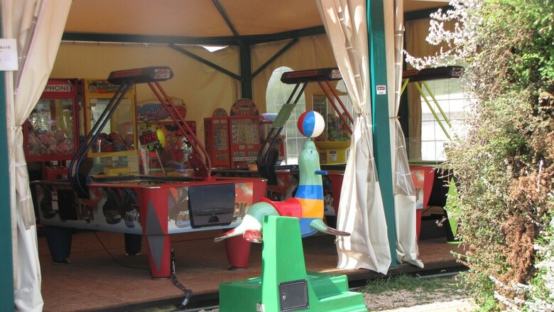 Happy Camp In Camping Park Umag