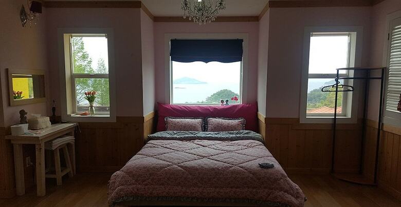 Namhae Bins House Pension