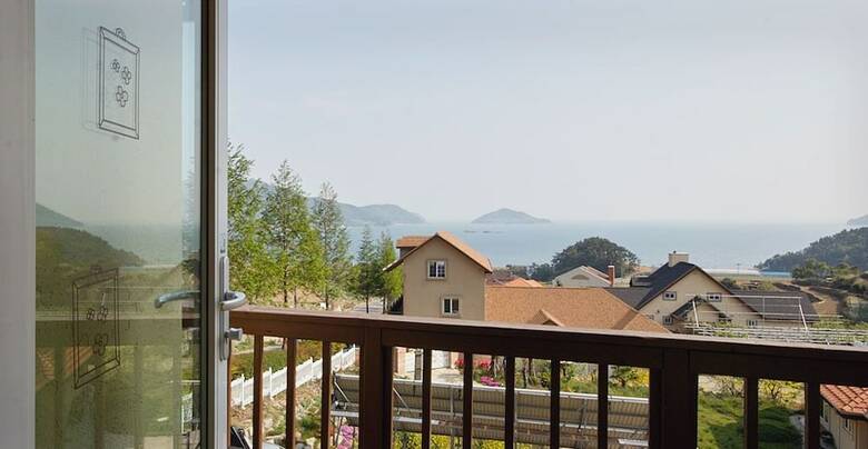 Namhae Bins House Pension