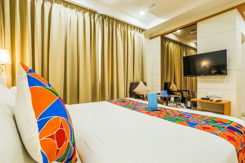Fabhotel Capitol Suites
