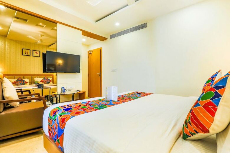 Fabhotel Capitol Suites