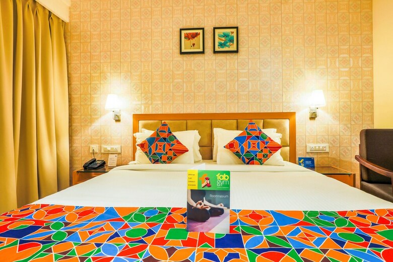Fabhotel Capitol Suites