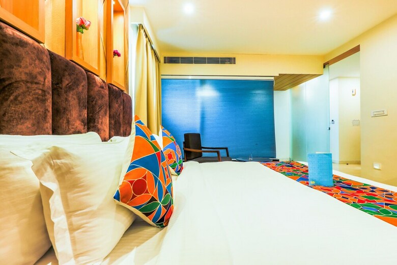Fabhotel Capitol Suites