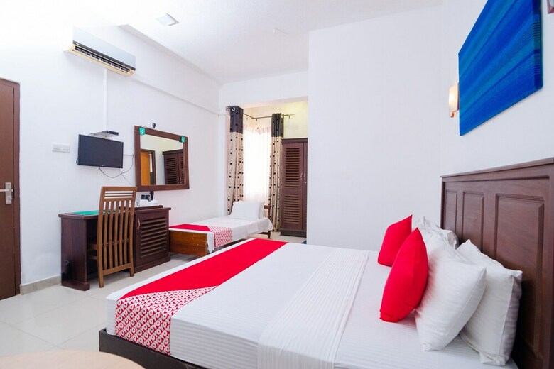 Hotel Oyo 411 Corel Breeze Colombo