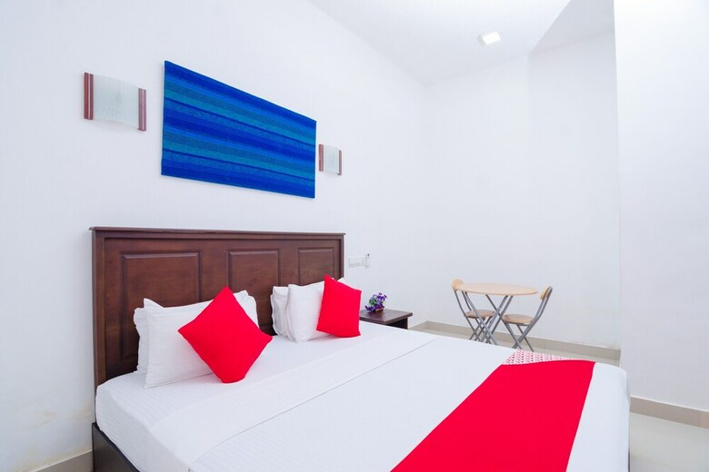 Hotel Oyo 411 Corel Breeze Colombo