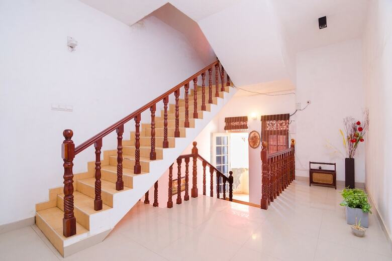 Hotel Oyo 411 Corel Breeze Colombo