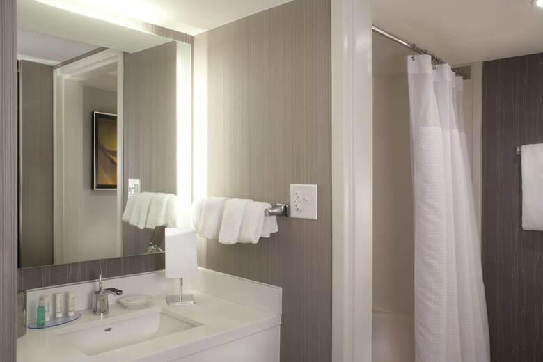 Hotel Courtyard By Marriott Bloomington