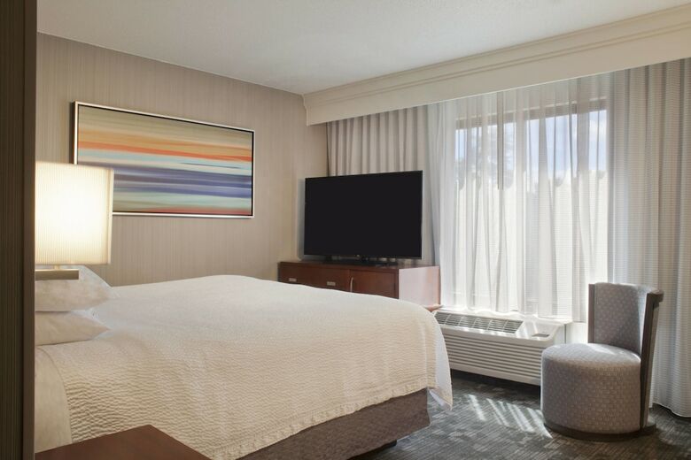 Hotel Courtyard By Marriott Bloomington