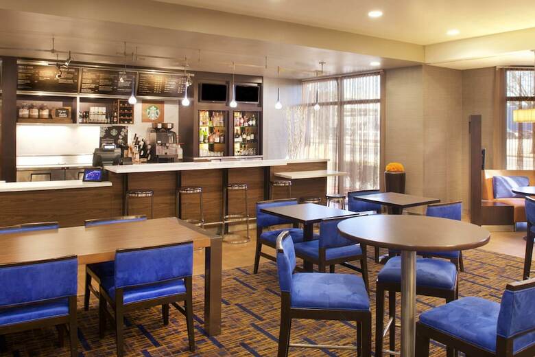 Hotel Courtyard By Marriott Bloomington