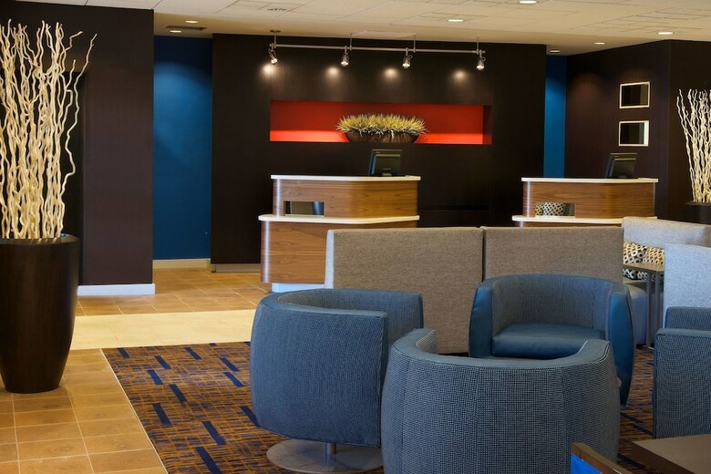 Hotel Courtyard By Marriott Bloomington