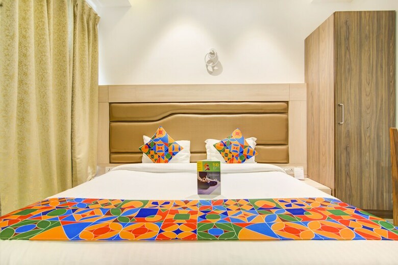 Fabhotel Yellow