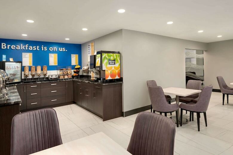 Hotel Days Inn By Wyndham Wainwright