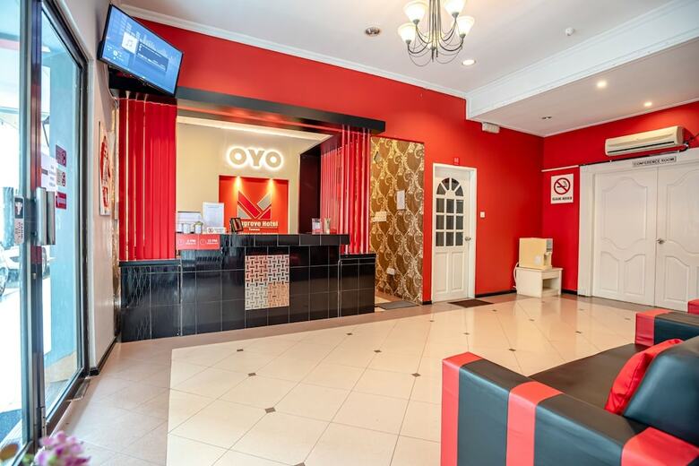 Oyo 89568 Mangrove Hotel