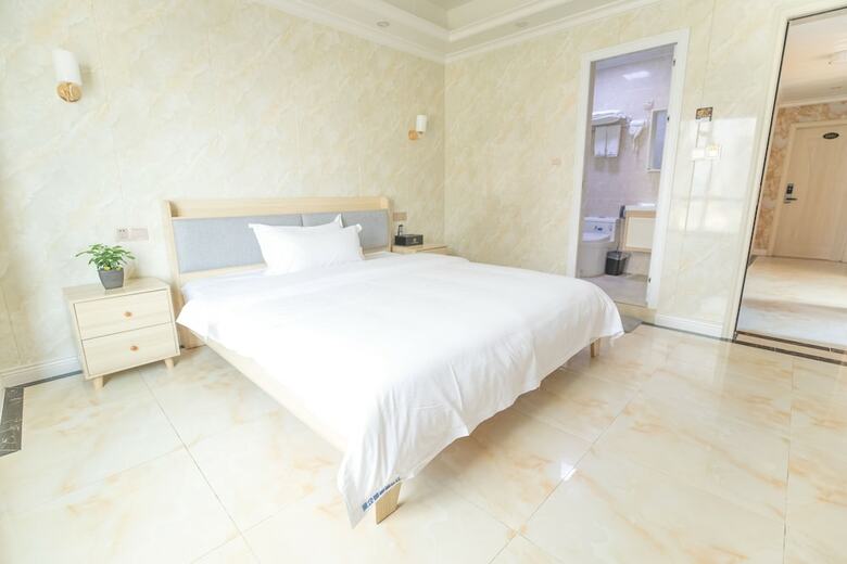 Shuangyuege Apartment