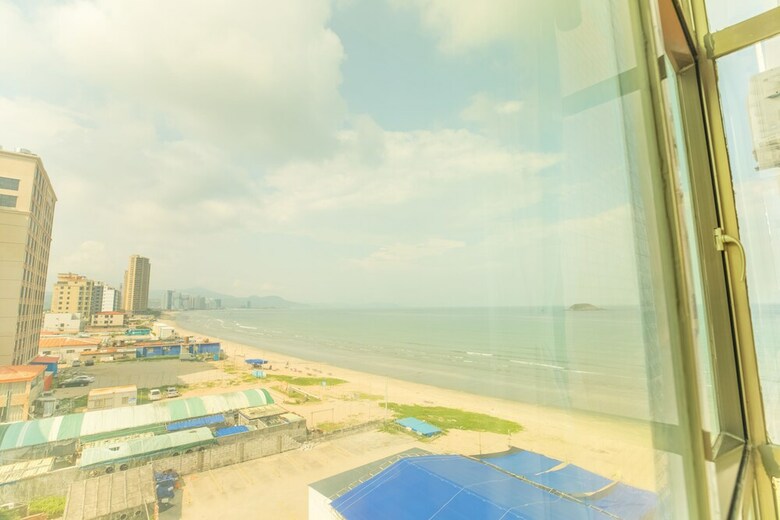 Shuangyuege Apartment