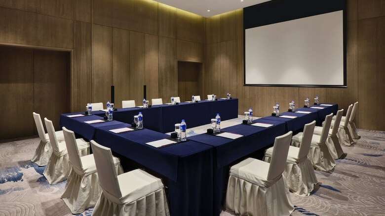 Hotel Crowne Plaza Wuhan Development Zone
