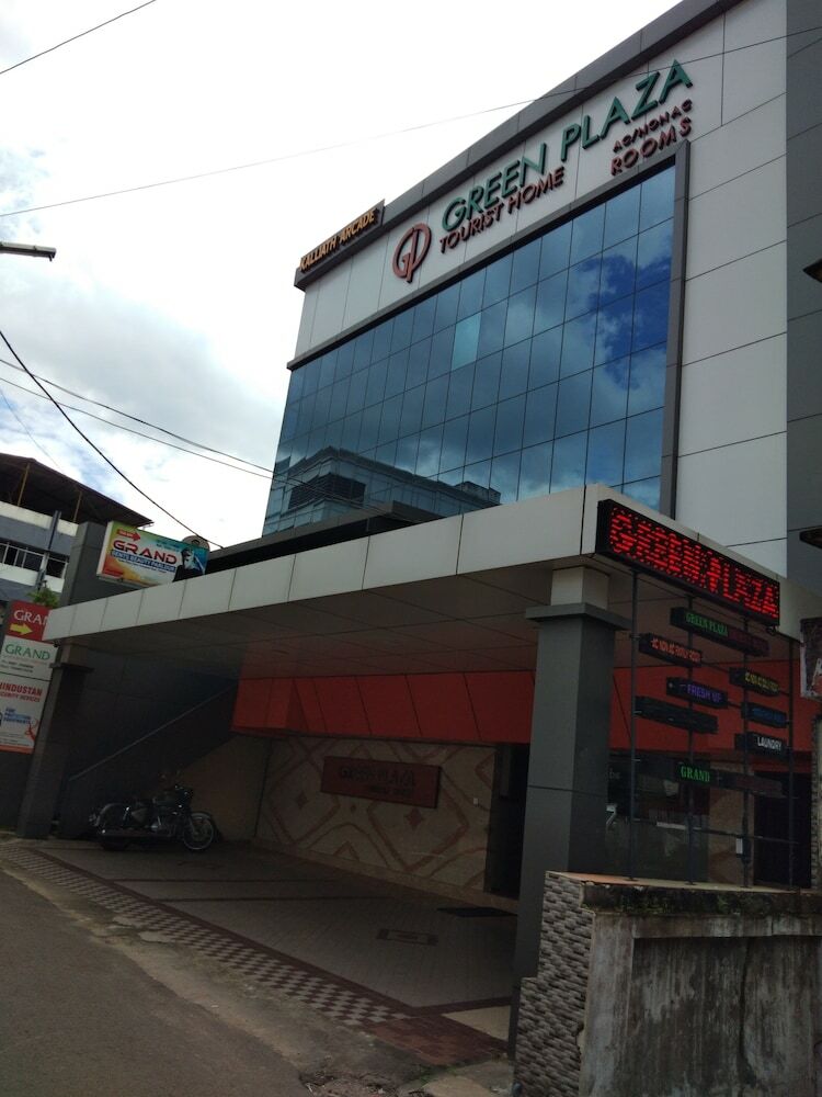 Hotel Green Plaza