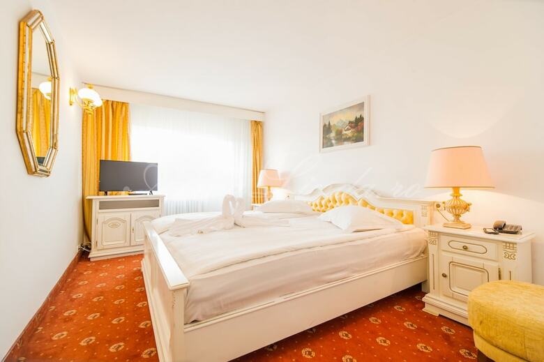 Hotel Cetate Imparatul Romanilor