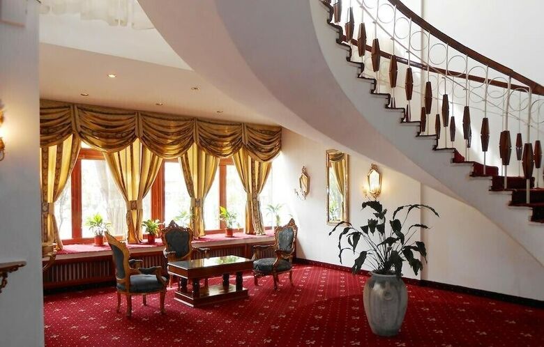 Hotel Cetate Imparatul Romanilor