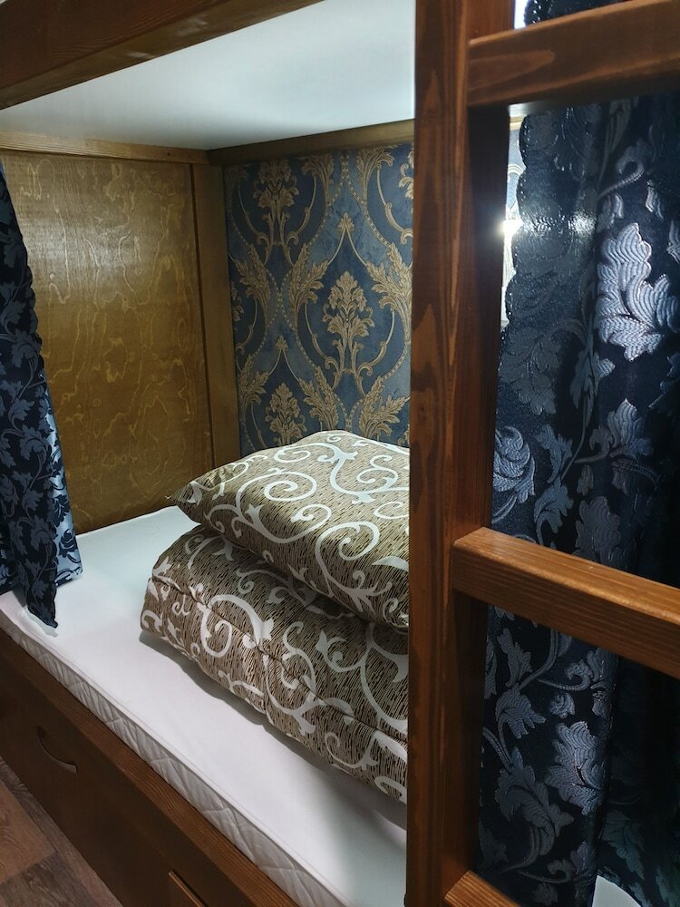 Hostal Rainbow House Hostel
