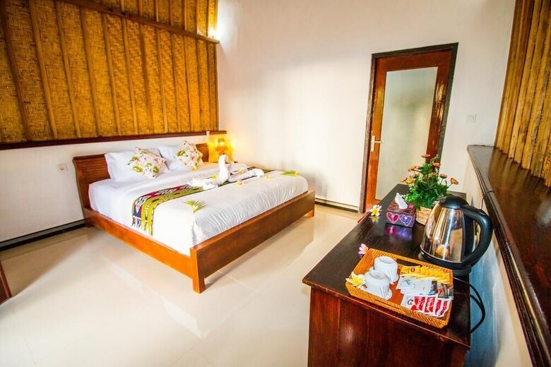 Bed & Breakfast Meket Bungalows