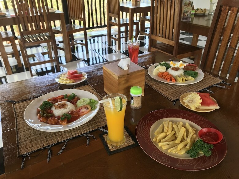 Bed & Breakfast Meket Bungalows