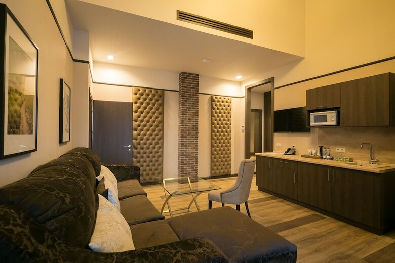 Vertex Hotel