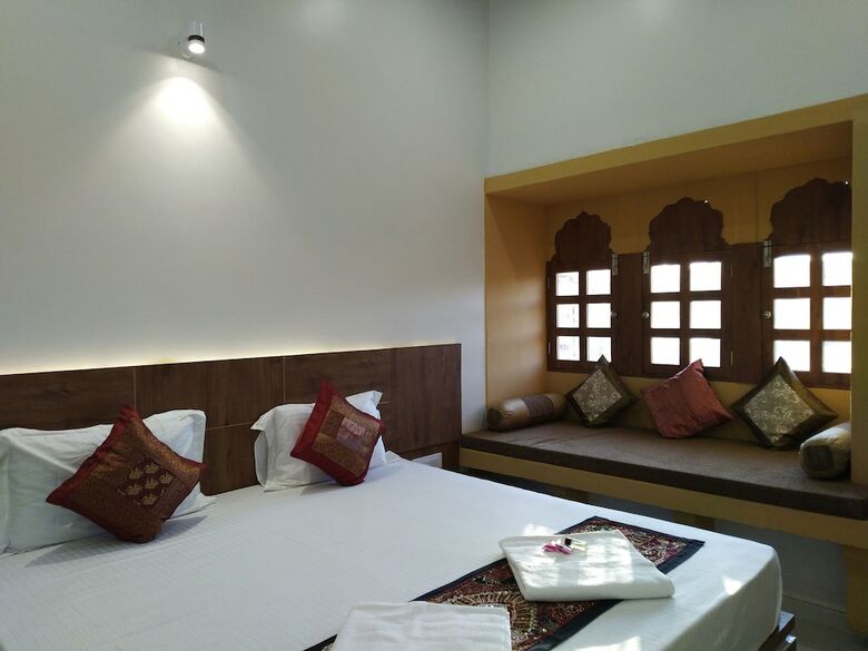 Hotel Aapni Haveli