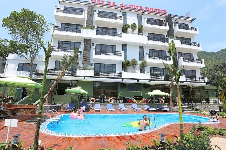 Hostal Cat Ba De Dita Hostel