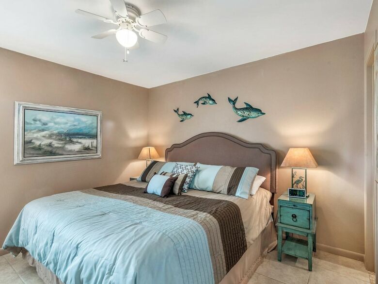 Sandpiper Beachfront Condos By Bender Vacation Rentals