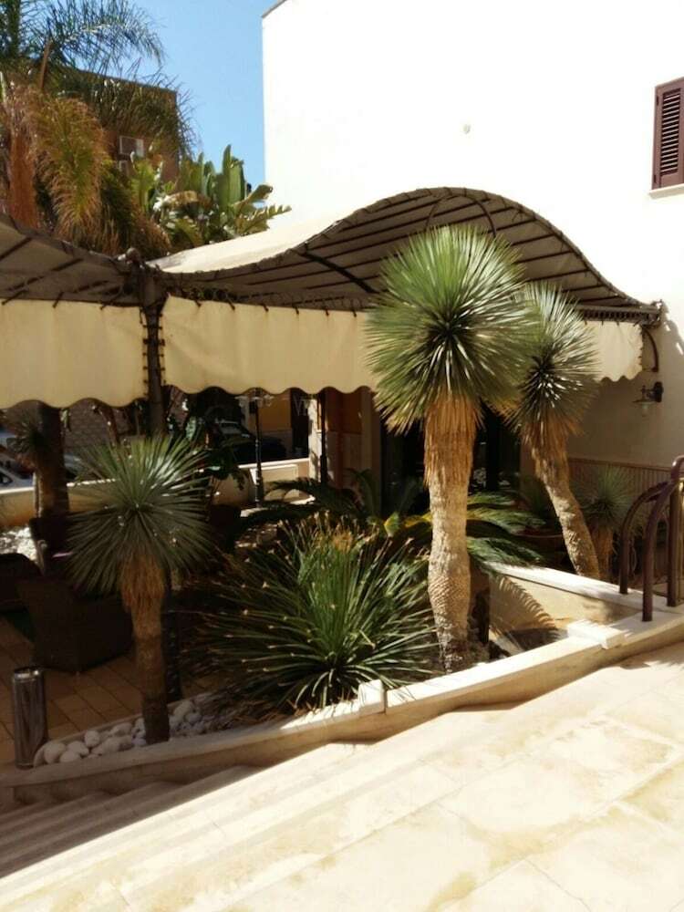 Hotel Riva Del Sole