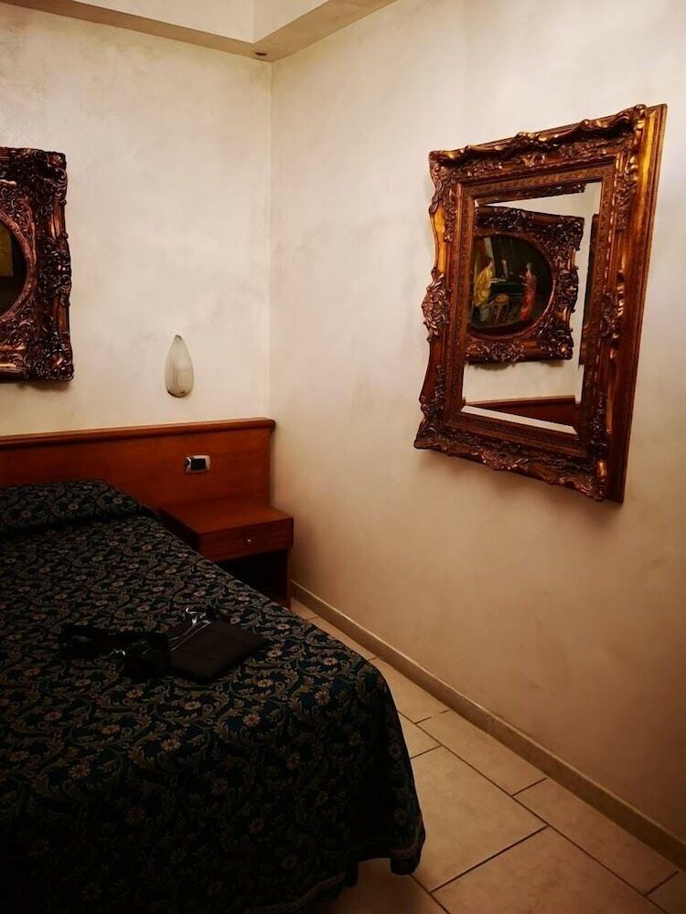 Hotel Riva Del Sole