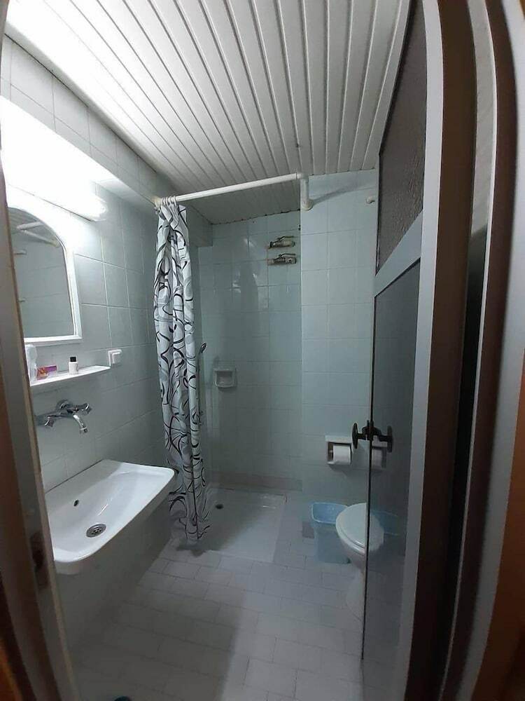 Hotel Cesmeli