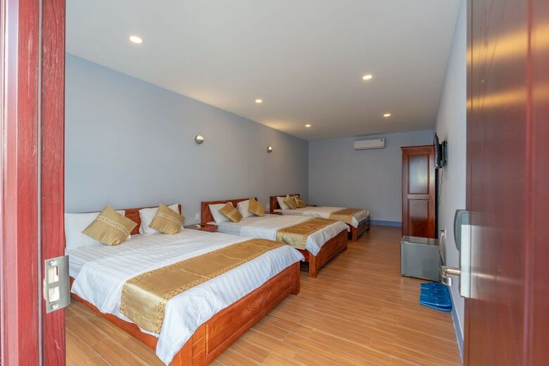 Bungalow Hotel