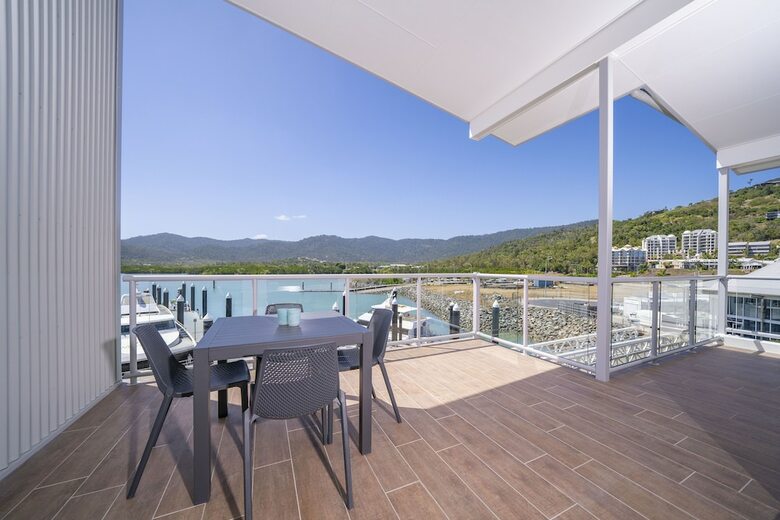 Apartamentos Harbour Cove