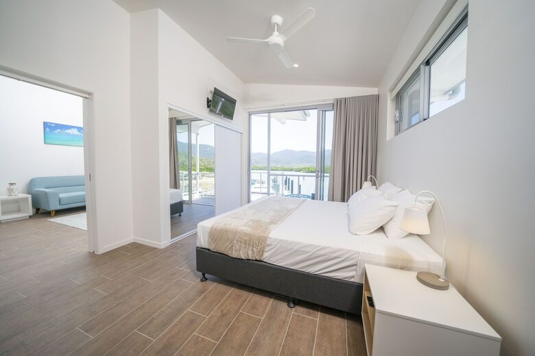 Apartamentos Harbour Cove