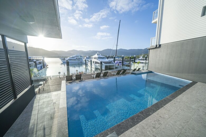 Apartamentos Harbour Cove