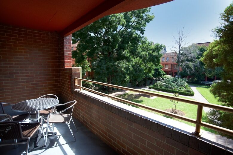 Aparthotel Quest Royal Gardens