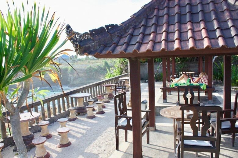 Hotel Dodol Lembongan Cliff Sunset