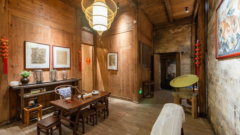 Floral Hotel Leisurely Life Wuyuan