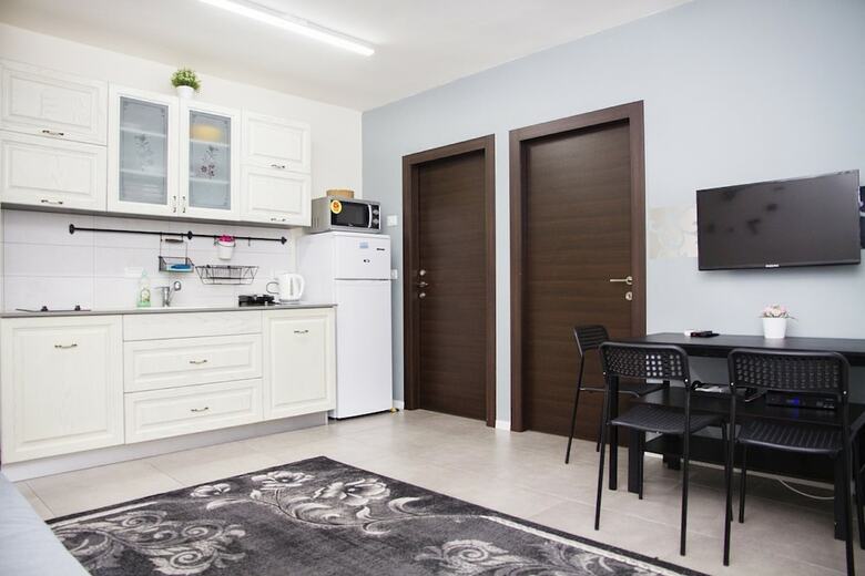 Gk Apartments - Balfour 147