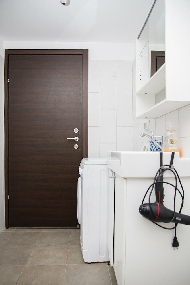 Gk Apartments - Balfour 147