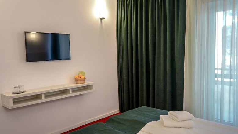 Hotel Cirus
