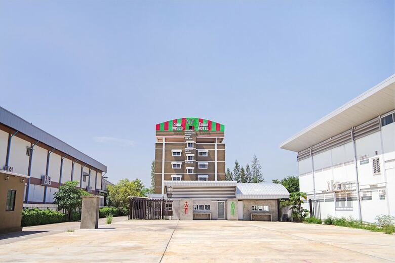 Oyo 396 Wises Hotel