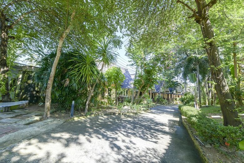 Hotel Oyo 407 Tom Pizza Resort