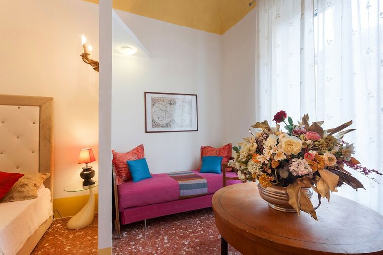 Atmosfere Visconti Suite Apartments